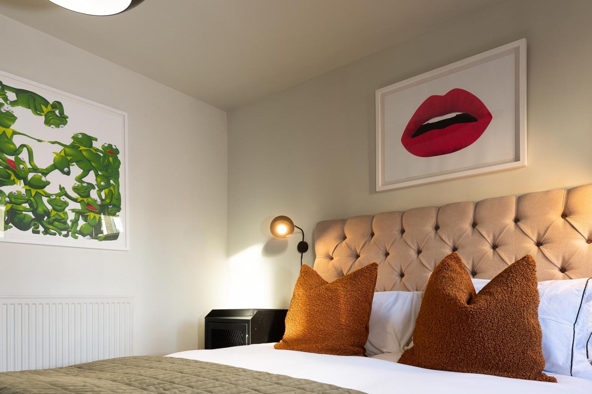 Stylish Seaside With King Beds And Parking * Scarborough