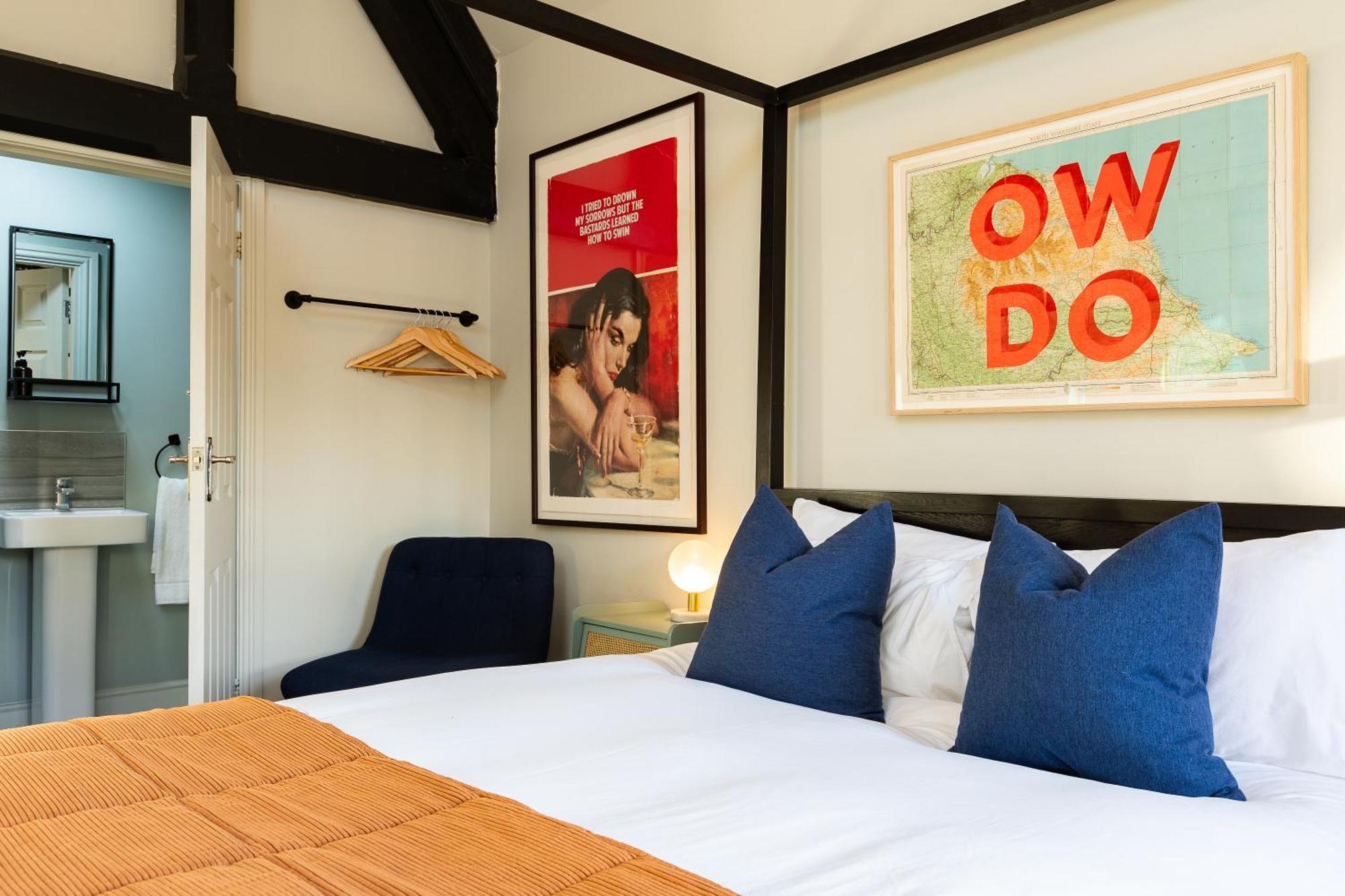 Stylish Seaside With King Beds And Parking Scarborough